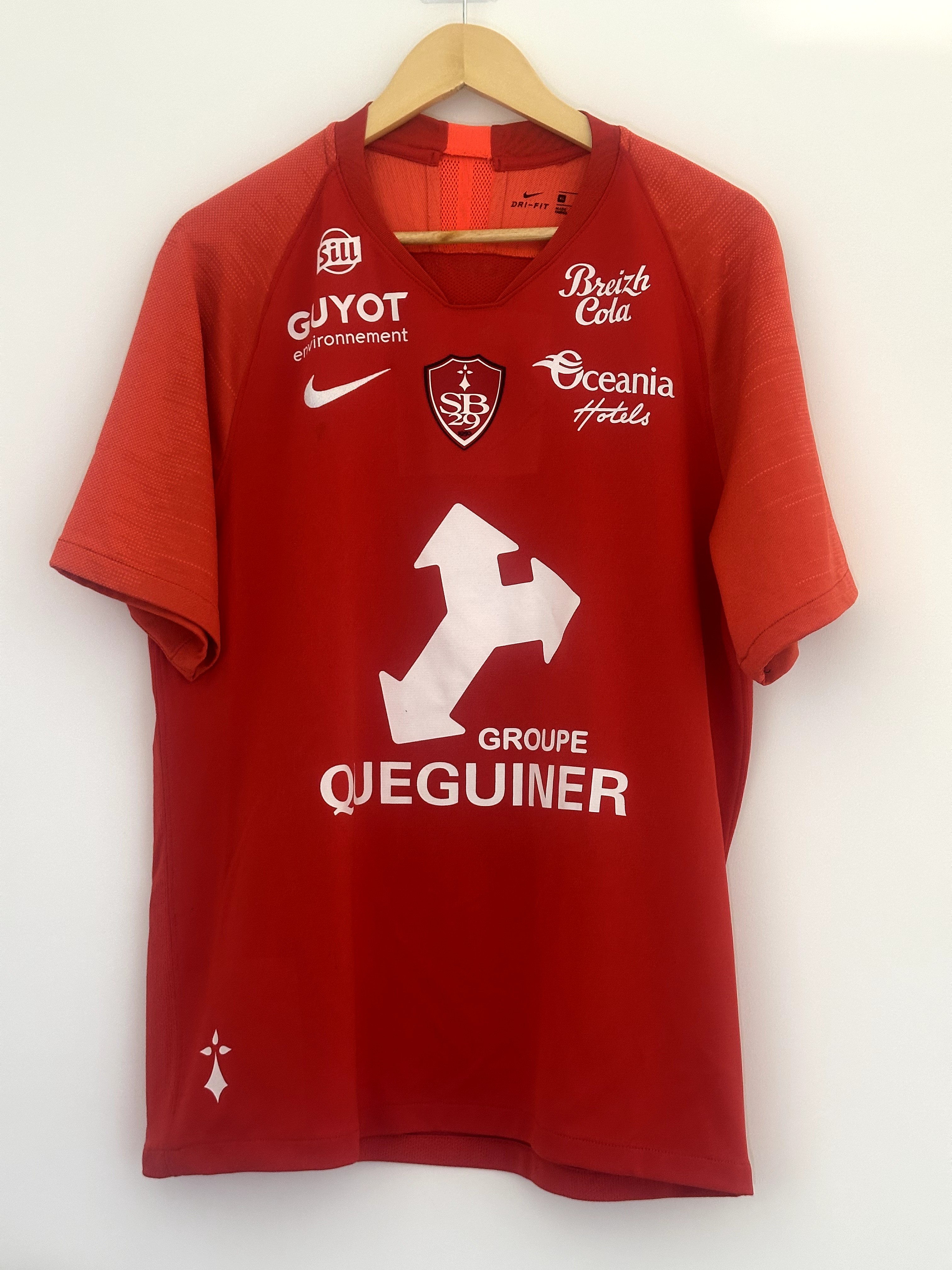 Maillot principal